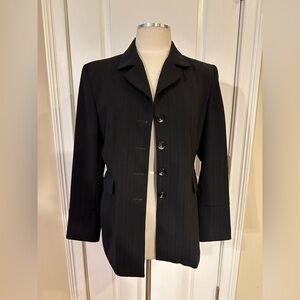 Harvé Benard Black Pinstripe Blazer – Size 10